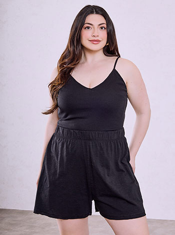 Shorts with raw hemline in black