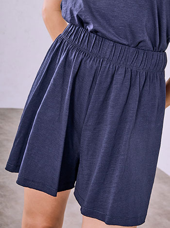 Σορτς με αφινίριστο τελείωμα σε σκούρο μπλε