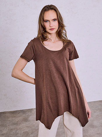 Asymmetric hem top in brown
