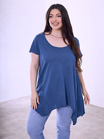 Asymmetric hem top in blue
