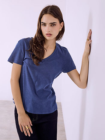 T-shirt cotton with V neckline in blue