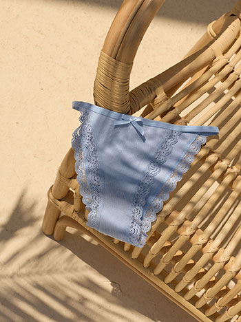 Ribbed briefs with lace in light blue