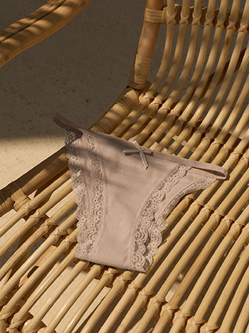 Ribbed briefs with lace in dark beige