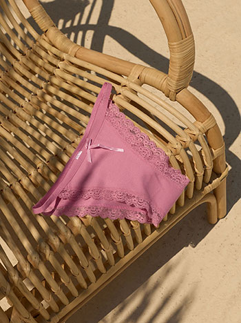 Ribbed briefs with lace in pink