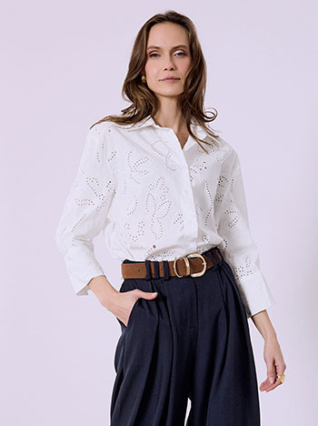 Πουκάμισο βαμβακερό κεντητό σε λευκό