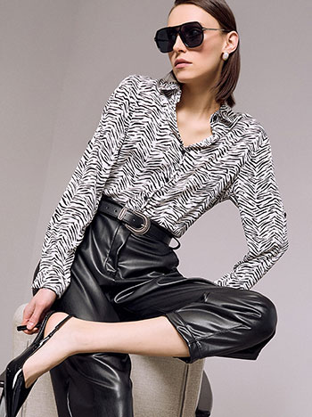 Shirt in animal print in white