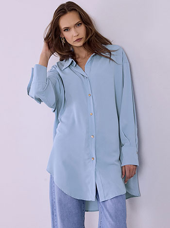 Shirt with side buttons in baby blue