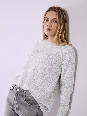 Sweater with textured details in light grey