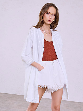 Kaftan shirt with broderie paisley details in white