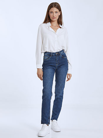 Mom jeans with cotton in blue