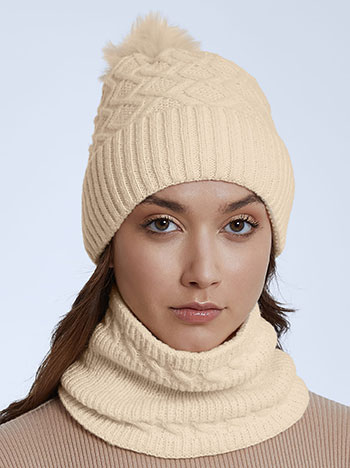 Knitted snood and beanie set in off white