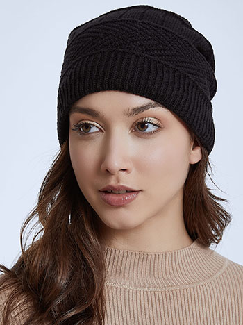 Snood beanie with lining in black