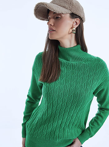 Turtleneck with textured details in green