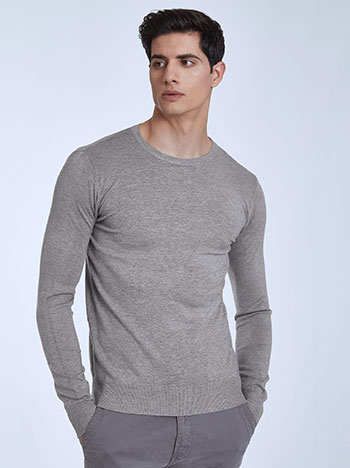 Ανδρική πλεκτή μπλούζα με απαλή υφή σε γκρι