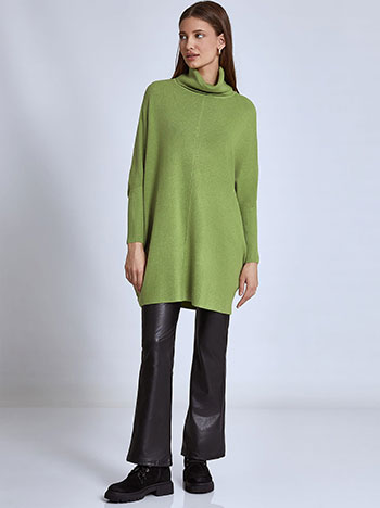 Oversized ribbed turtleneck outlet sweater