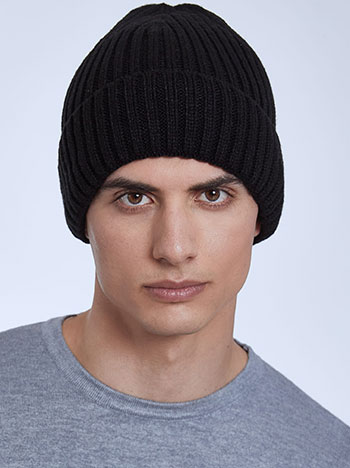 Men s beanie with fleece lining in black