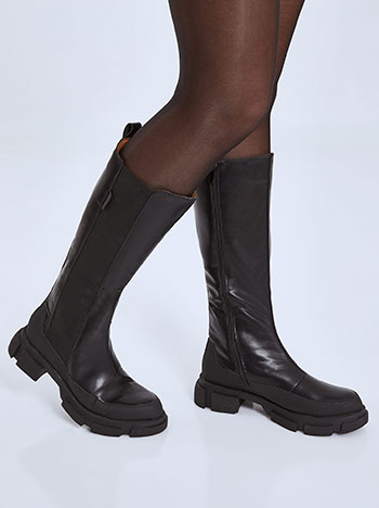 Boots in contrast fabrics in black