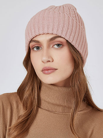 Beanie knitted in pink