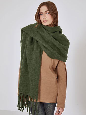 Scarf fluffy with fringes in khaki