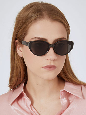 Sunglasses monochrome in black