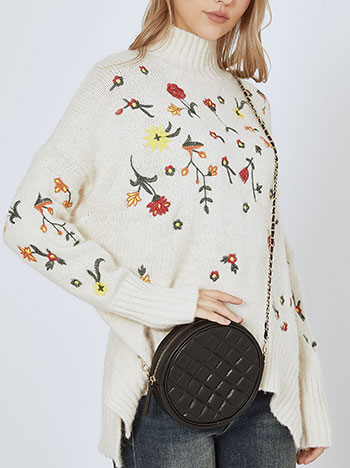 Bag round shaped leather effect in black