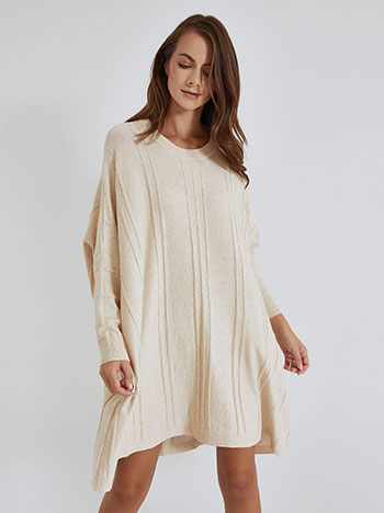 Dress oversized in light beige