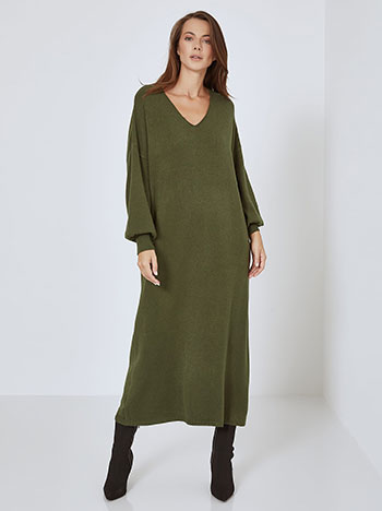 Dress knitted in khaki