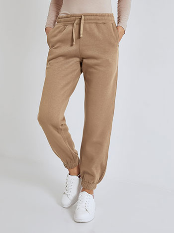 Sweatpants with cotton in brown