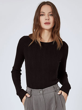 Sweater ribbed in black