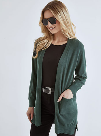 Cardigan knitted with pockets in dark green