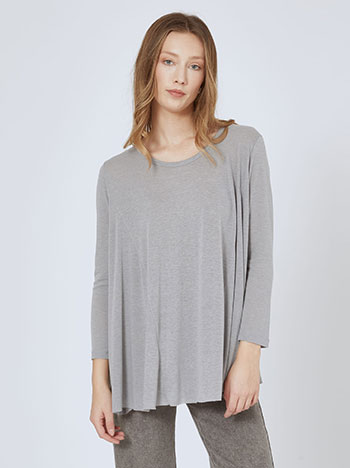 Top with decorative seams in grey