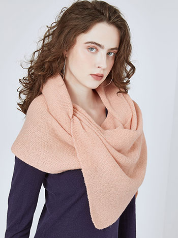 Scarf monochrome knitted in peach