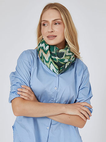 Scarf with raw hemline in green