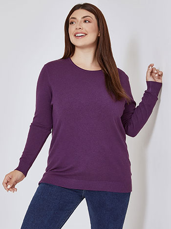 Sweater with scoop neckline in purple