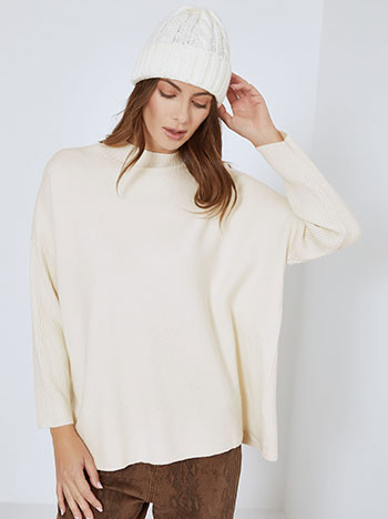 Sweater with ribbed sleeves in light beige