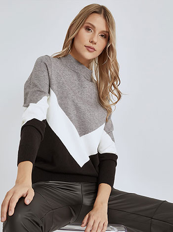 Sweater with ribbed neckline in grey