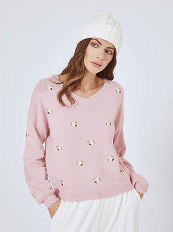 Sweater with flowers in light purple