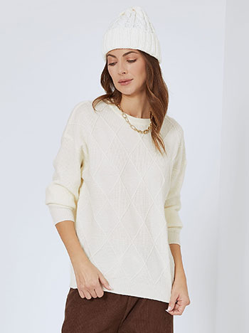 Sweater with textured rhombus in off white