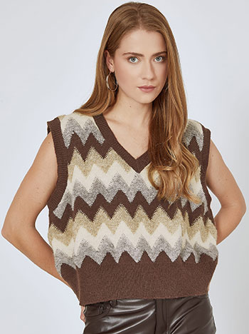 Sweater sleeveless knitted in brown