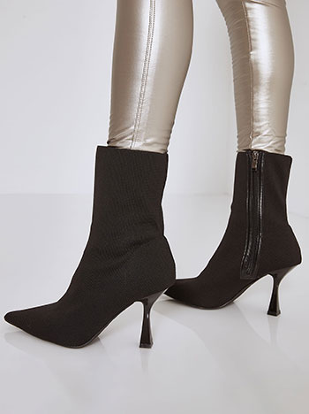 Ankle boots elastic in black