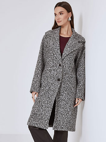 Coat boucle with pockets in grey