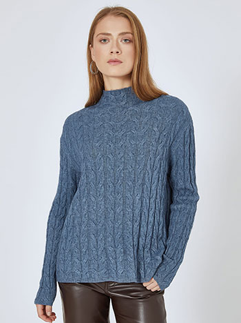 Sweater with textured details in blue