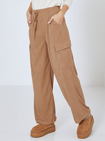 Wide leg trousers corduroy with side pockets in camel