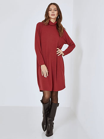 Dress knitted turtleneck in wine red