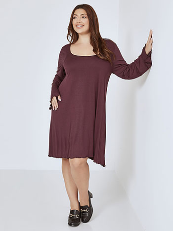 Dress with scoop neckline in dark purple