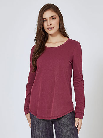 Top with round hemline in wine red