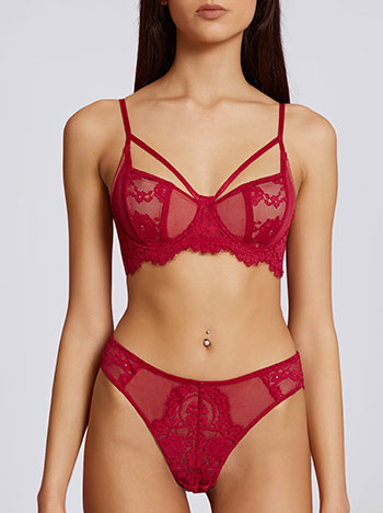 Lingerie set with cut outs in rose