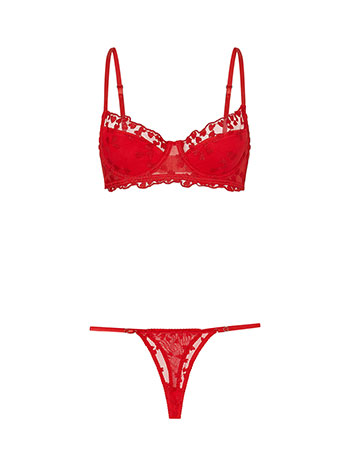 Lingerie set with embroidered hearts in red