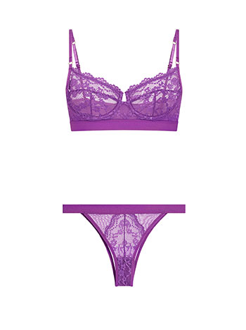 Laced lingerie set in purple