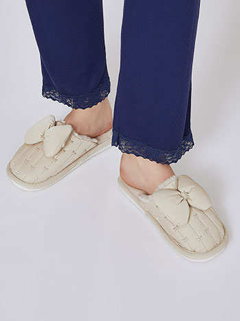 Slippers with bow in beige